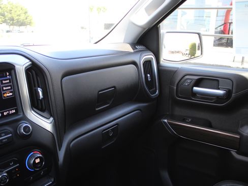 Used 2019 Chevrolet Silverado 1500 LT w/ True North Edition AWD/4WD image 36