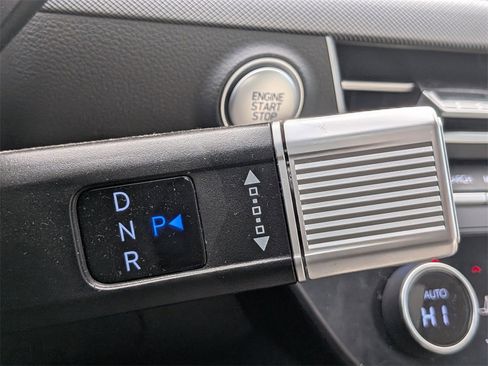 Used 2024 Hyundai Sonata SEL w/ Convenience Package image 28