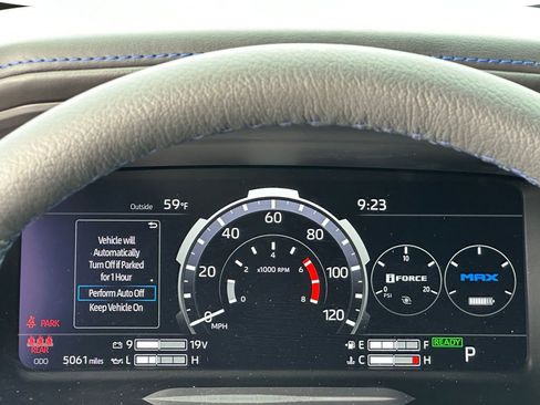 Used 2025 Toyota Tundra Platinum AWD/4WD image 16