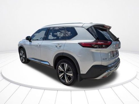 Used 2022 Nissan Rogue Platinum w/ Head-Up Display Package FWD image 6