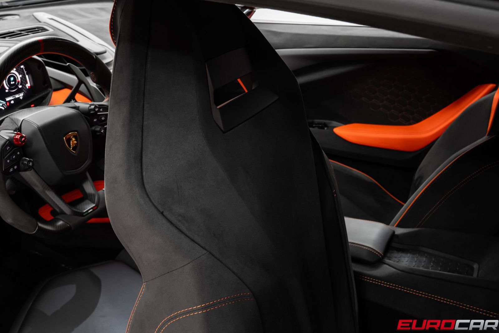 Used 2024 Lamborghini Revuelto AWD/4WD image 51