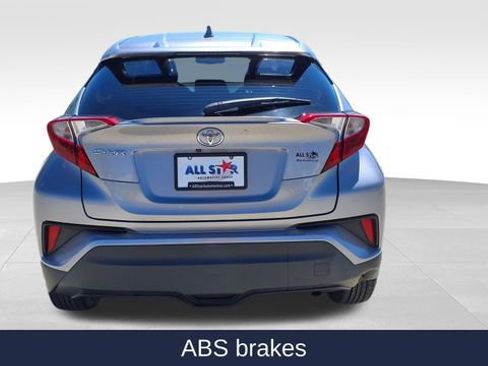 Used 2019 Toyota C-HR LE image 7