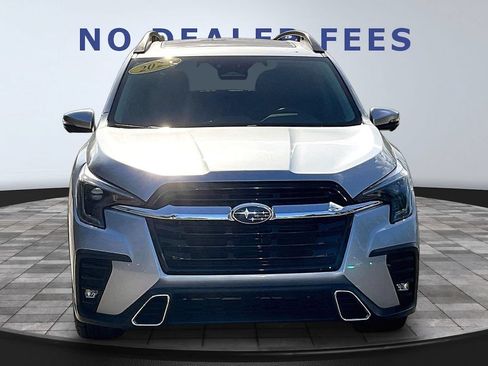 Used 2023 Subaru Ascent Touring AWD/4WD image 2