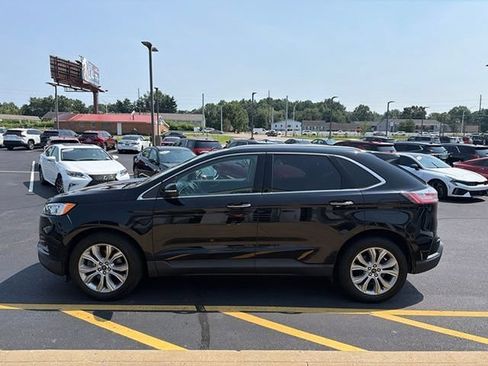 Used 2019 Ford Edge Titanium AWD/4WD image 3