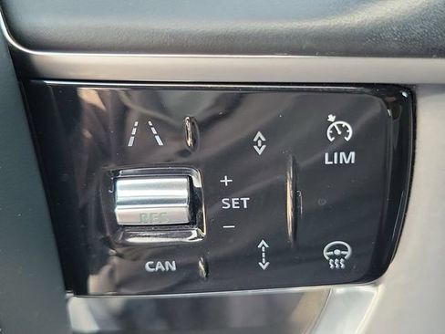 Used 2023 Land Rover Range Rover SE AWD/4WD image 24