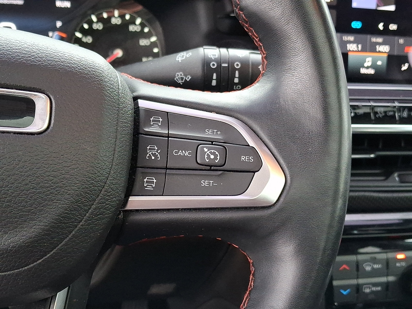 Used 2022 Jeep Compass Trailhawk w/ Sun and Sound Group AWD/4WD image 22