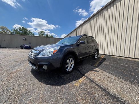 Used 2014 Subaru Outback 2.5i Limited AWD/4WD image 1