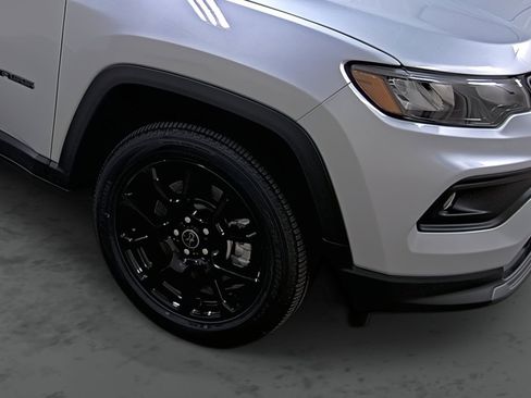 New 2026 Jeep Compass Latitude image 14