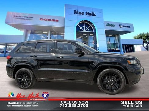 Used 2018 Jeep Grand Cherokee Altitude image 1