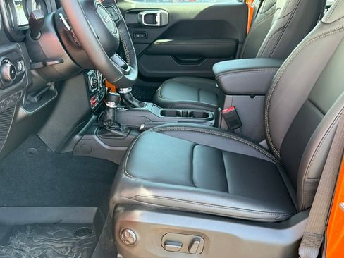 New 2025 Jeep Wrangler Unlimited Rubicon 392 image 13