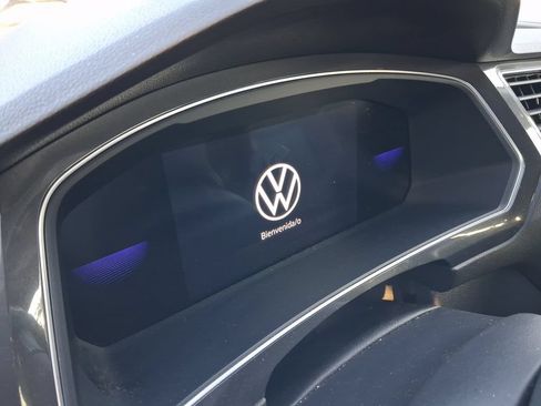 Used 2023 Volkswagen Tiguan SE FWD image 9