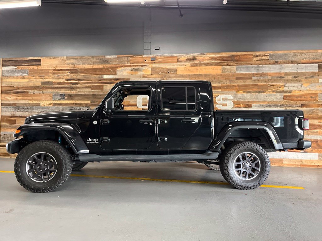 Used 2021 Jeep Gladiator Overland w/ LED Lighting Group AWD/4WD image 13