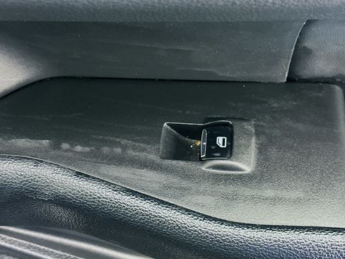 Used 2024 Ford Expedition Max XLT image 29