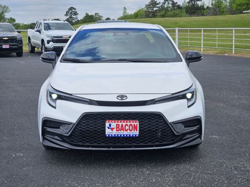 Used 2024 Toyota Corolla SE image 2