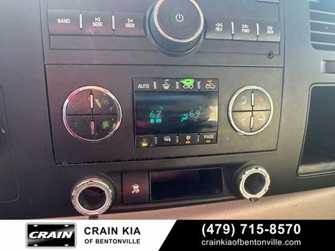 Used 2009 GMC Sierra 1500 SLE w/ Power Pack Plus AWD/4WD image 30