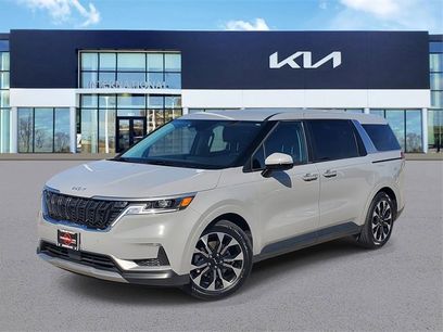 Used 2023 Kia Carnival EX