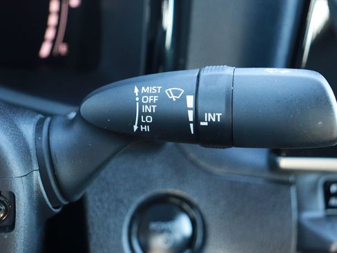 Used 2025 Toyota Camry SE image 16