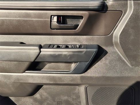 Used 2025 Toyota Tundra SR image 22