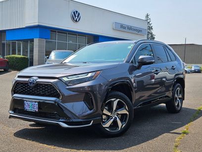 Used 2024 Toyota RAV4 SE w/ Weather & Moonroof Package