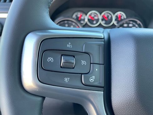 Used 2023 Chevrolet Silverado 2500 LT w/ Convenience Package image 5