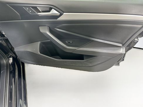 Used 2024 Volkswagen Jetta S FWD image 30