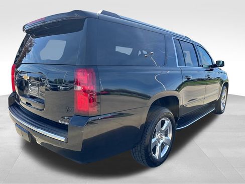 Certified 2017 Chevrolet Suburban Premier AWD/4WD image 5