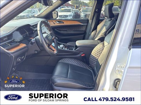 Used 2024 Jeep Grand Cherokee L Summit image 16