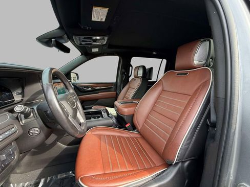 Used 2023 GMC Yukon XL Denali Ultimate image 36