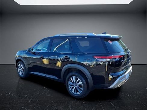 Used 2025 Nissan Pathfinder SL w/ Cargo Package AWD/4WD image 5