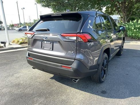 Used 2024 Toyota RAV4 XLE w/ Convenience Package AWD/4WD image 8