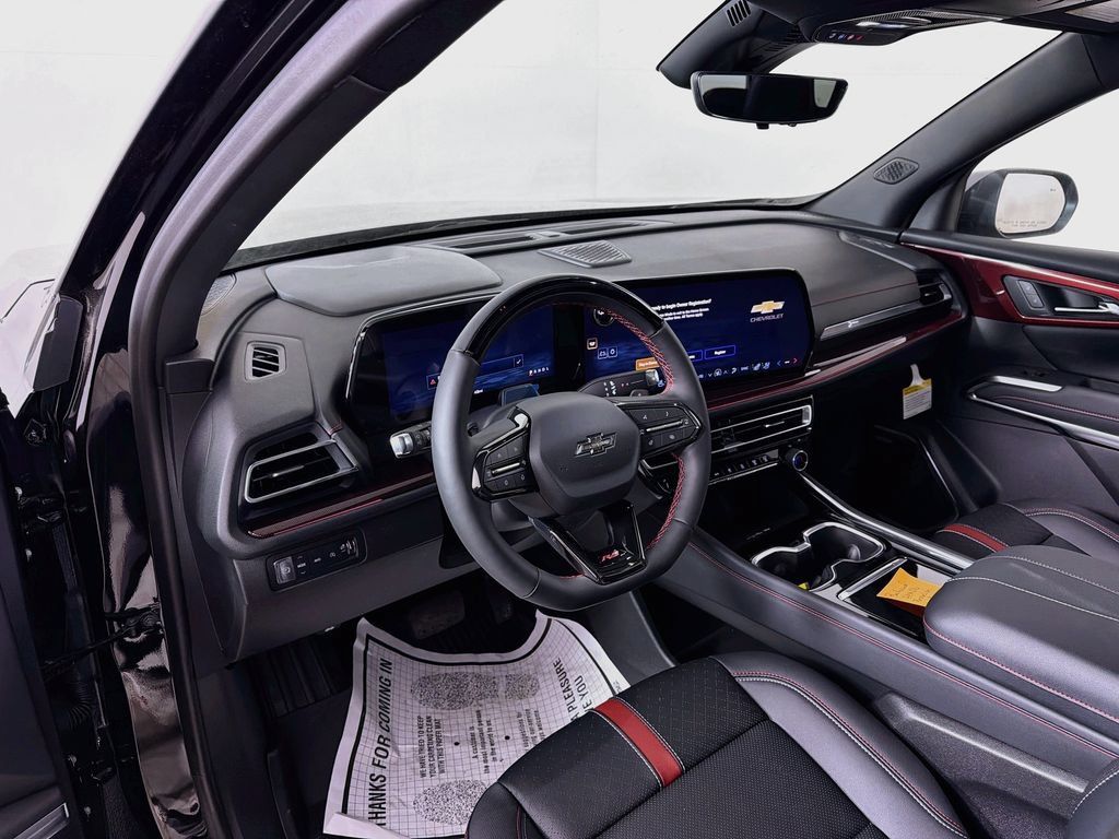 New 2026 Chevrolet Traverse RS w/ LPO, Floor Liner Package AWD/4WD image 9