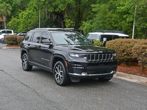 Used 2024 Jeep Grand Cherokee L Limited AWD/4WD image 6