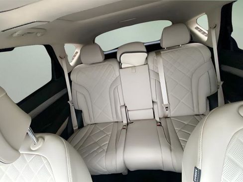 Used 2025 Genesis GV80 3.5T Prestige image 22