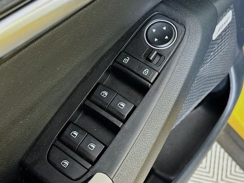 Certified 2022 Kia Seltos SX w/ Sunroof Package AWD/4WD image 18