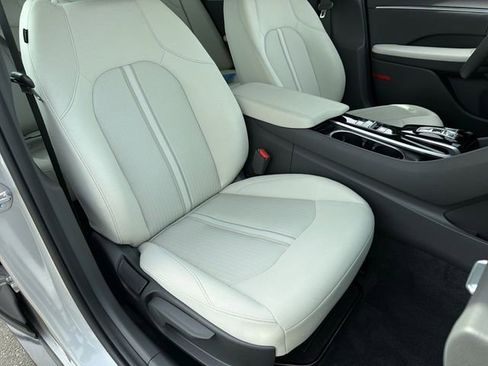 Used 2023 Hyundai Sonata SEL FWD image 35