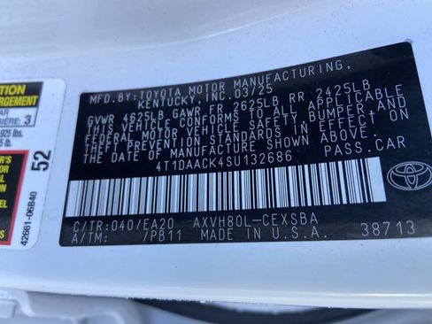 Used 2025 Toyota Camry SE FWD image 33