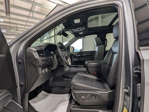 Used 2022 GMC Yukon Denali AWD/4WD image 9