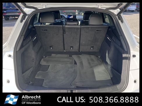 Used 2025 Audi Q5 2.0T Premium image 15