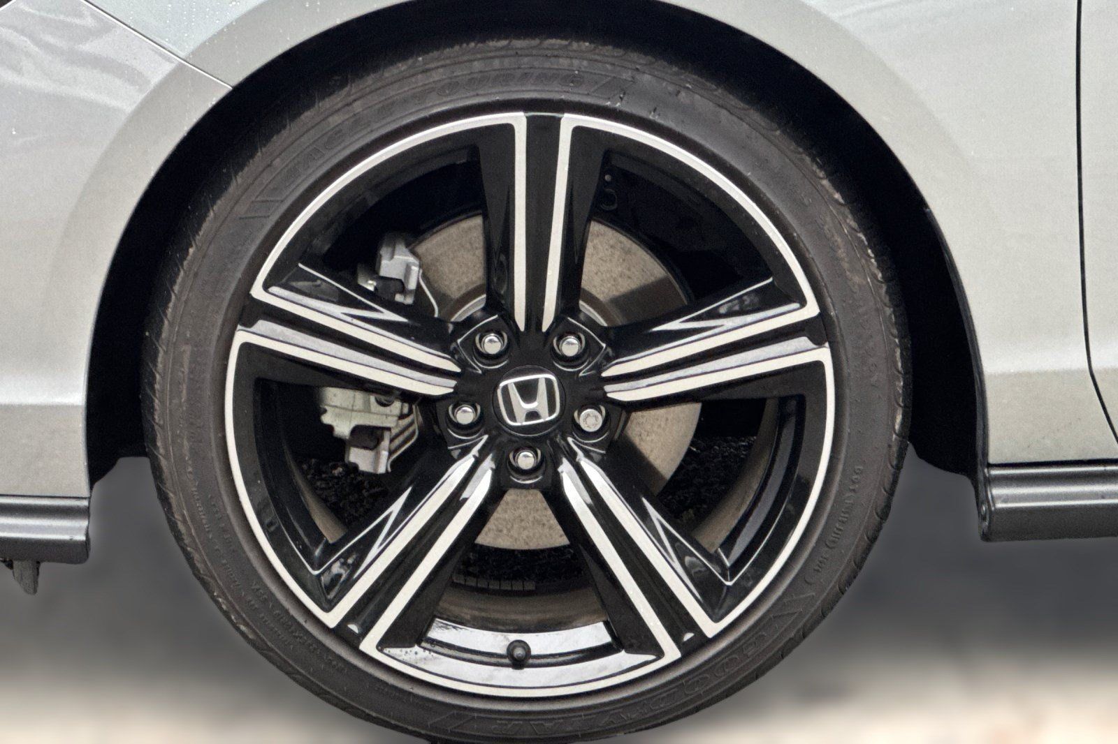 Used 2024 Honda Accord Sport image 12