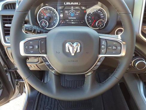 New 2026 RAM 1500 Big Horn AWD/4WD image 17