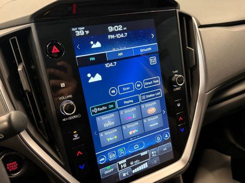 Used 2024 Subaru Crosstrek 2.0i Premium w/ Popular Package #4 image 12