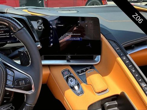 Used 2024 Chevrolet Corvette Z06 RWD image 8