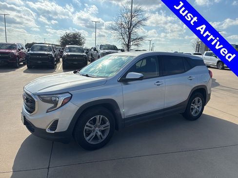 Used 2018 GMC Terrain SLE w/ LPO, Cargo Package image 1