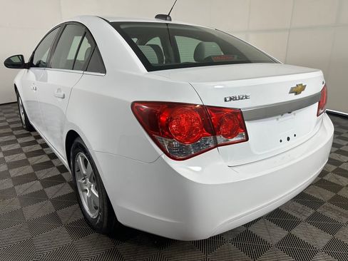 Used 2016 Chevrolet Cruze LT FWD image 6