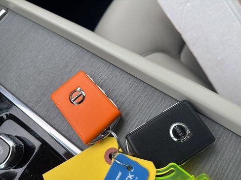 Used 2022 Volvo V60 T5 Cross Country w/ Advanced Package image 29