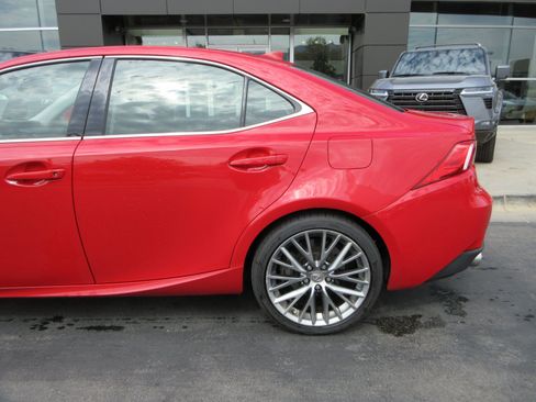 Used 2016 Lexus IS 300 AWD w/ Navigation System Package image 4