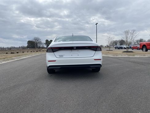 Certified 2023 Honda Accord LX image 4