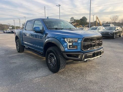 Used 2019 Ford F150 Raptor w/ Equipment Group 802A Luxury image 3