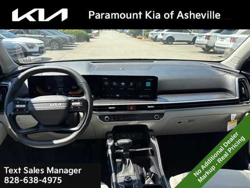 New 2026 Kia Sorento S w/ S Panoramic Sunroof Package FWD image 7