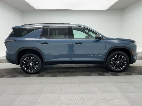 New 2026 Chevrolet Traverse LT w/ Sun and Wheel Package image 8